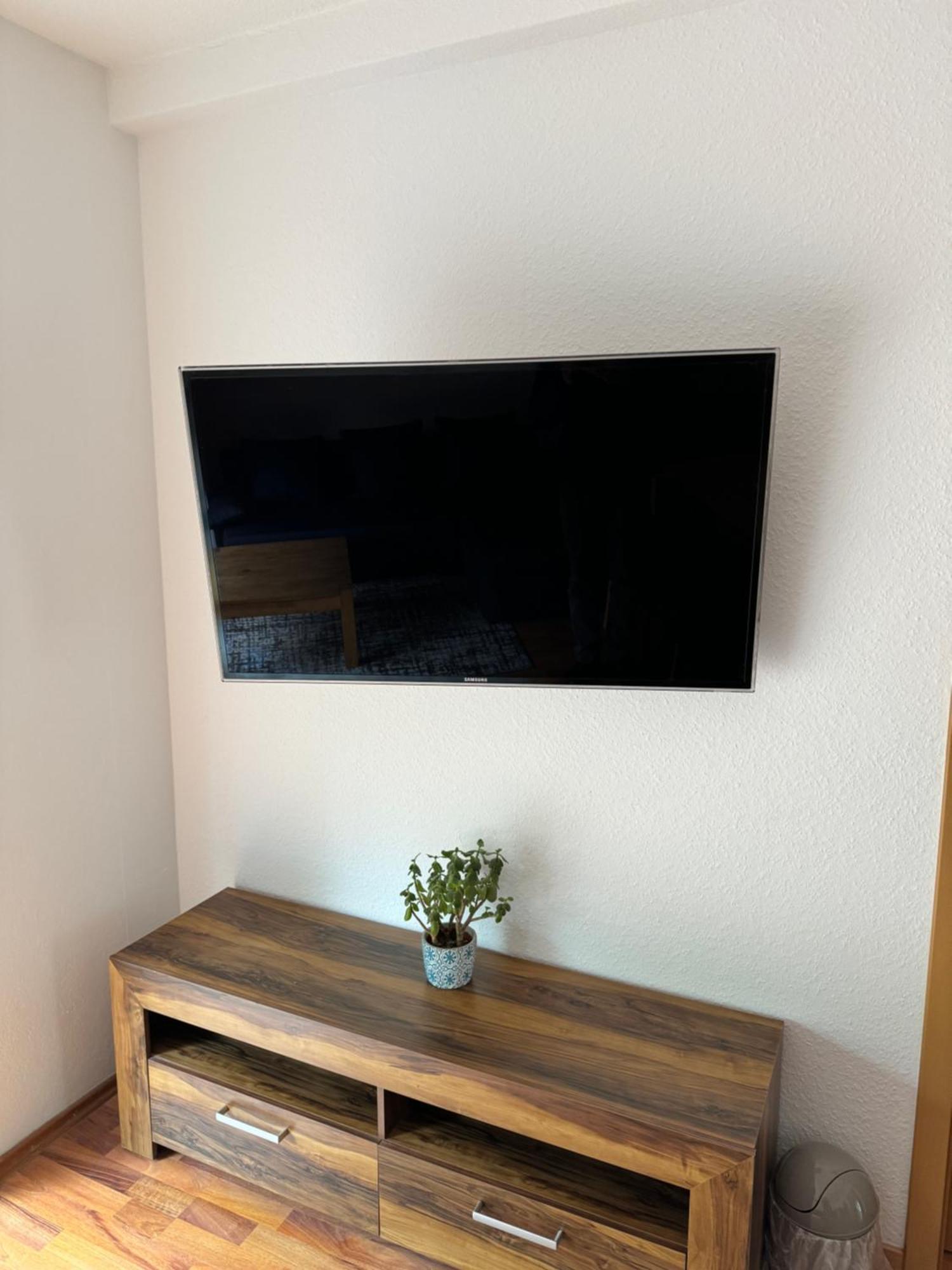 Schoene Eg Wohnung Mit Tv, Wlan Und Kueche - Maria Werne Екстер'єр фото